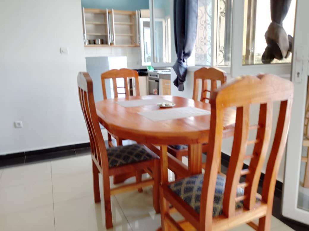 Residence Rosalie Yaoundé 外观 照片