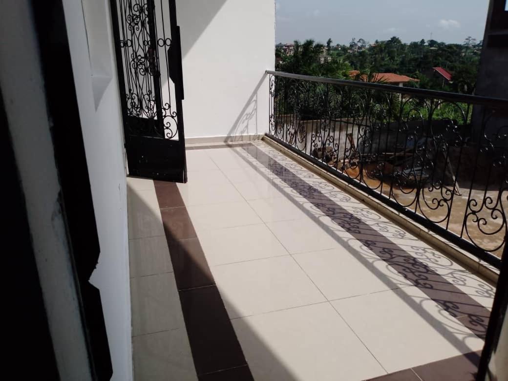 Residence Rosalie Yaoundé 外观 照片